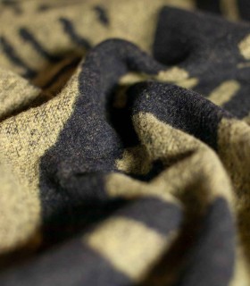 Manta ecológica Himba Mustard detalle textura