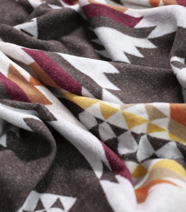 Thick blanket Cusco Walnut texture detail